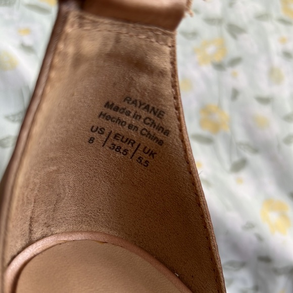 MIX NO. 6 high heels Size 8. Cream color - Picture 5 of 6